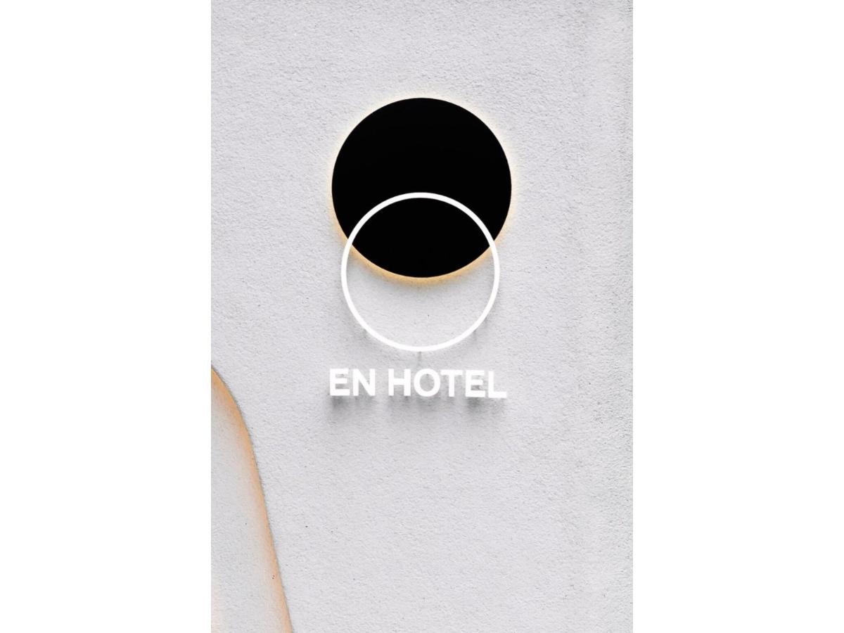 En Hotel Hakata - Vacation Stay 52979V ฟูกุโอกะ ภายนอก รูปภาพ
